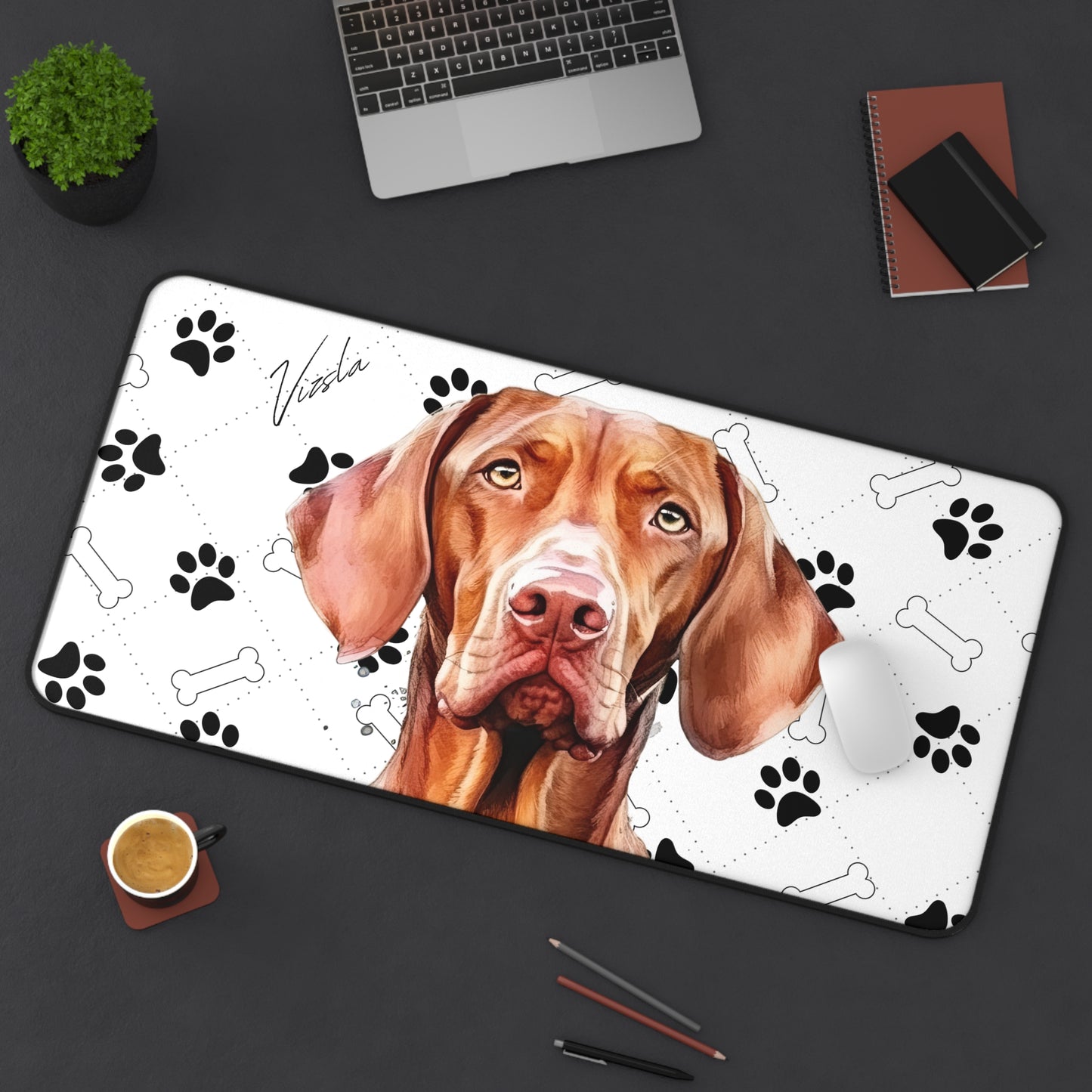 Vizsla Desk Mat