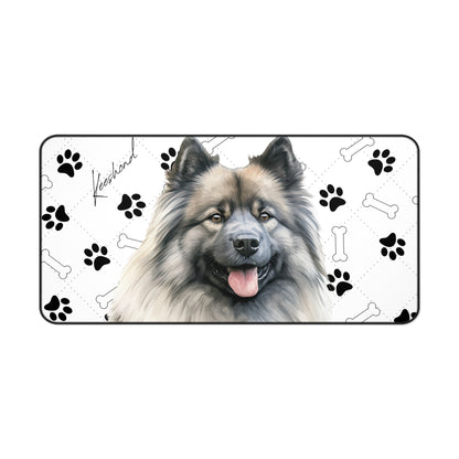 Keeshond Desk Mat