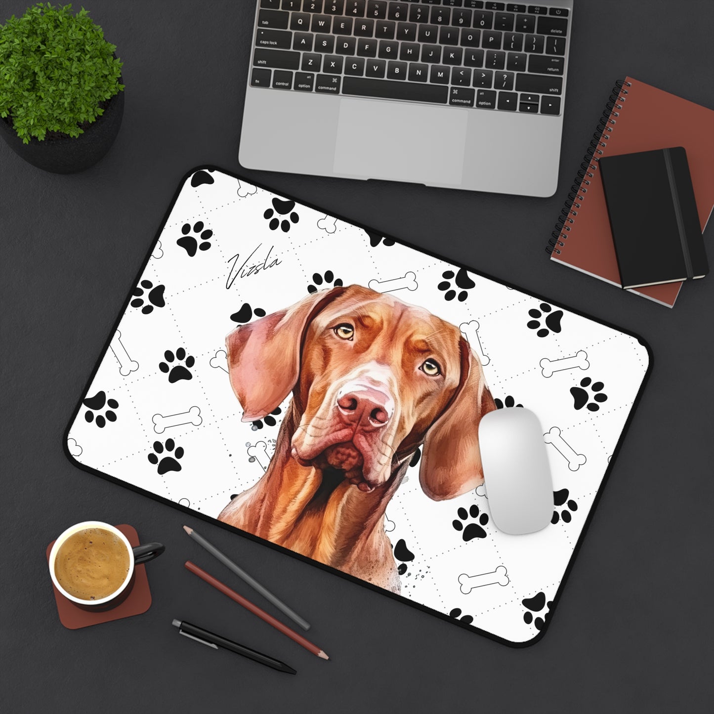 Vizsla Desk Mat