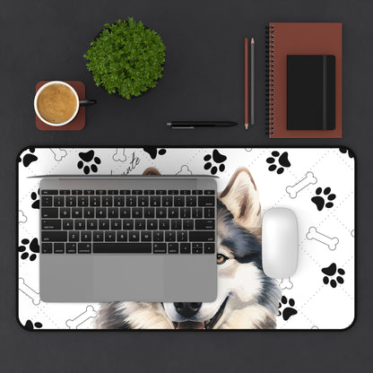 Alaskan Malamute Desk Mat
