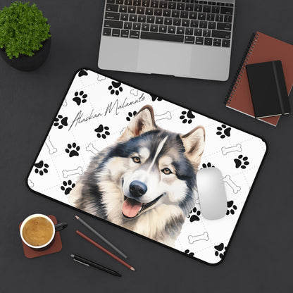 Alaskan Malamute Desk Mat