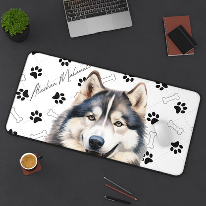 Alaskan Malamute Desk Mat